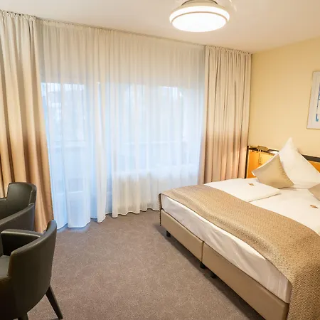 Hotell Am Stadtgarten 3*