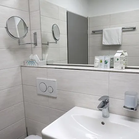 Am Stadtgarten 3* 라돌프젤암보덴시