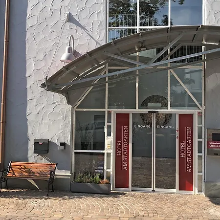 Am Stadtgarten 3* 라돌프젤암보덴시